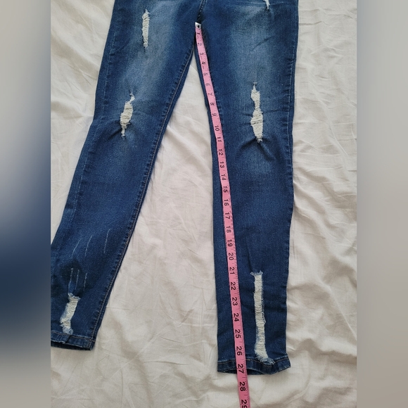 NWT Vince Blue Co Distressed Jeans size 28 - Picture 4 of 7